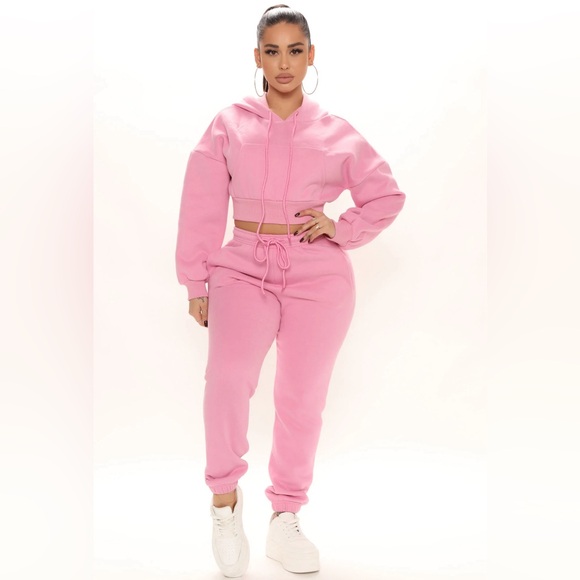 New Fashion Nova - Not Playing Games Jogger Set Pink - Picture 2 of 5